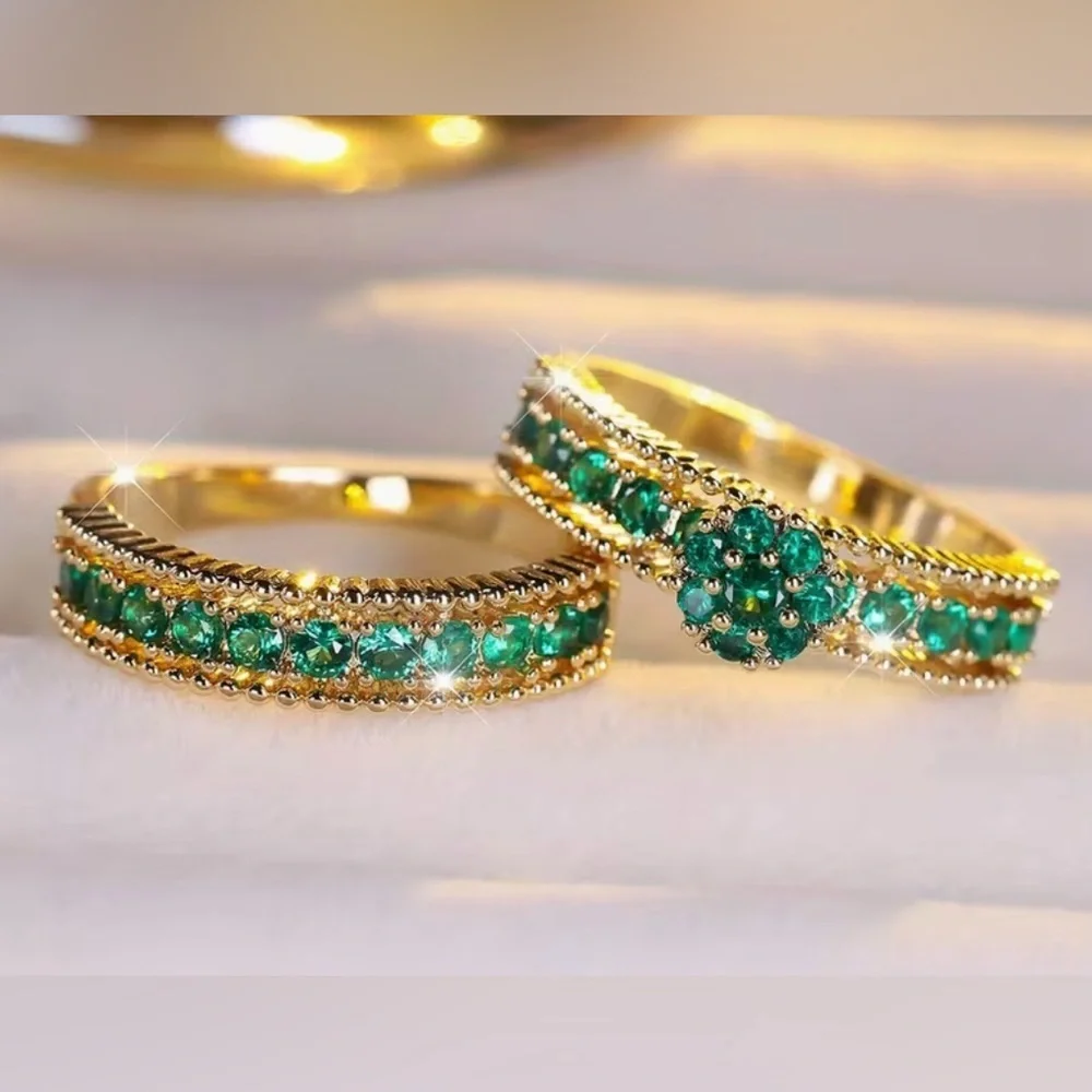 Gold Ring With Green Accents Set.